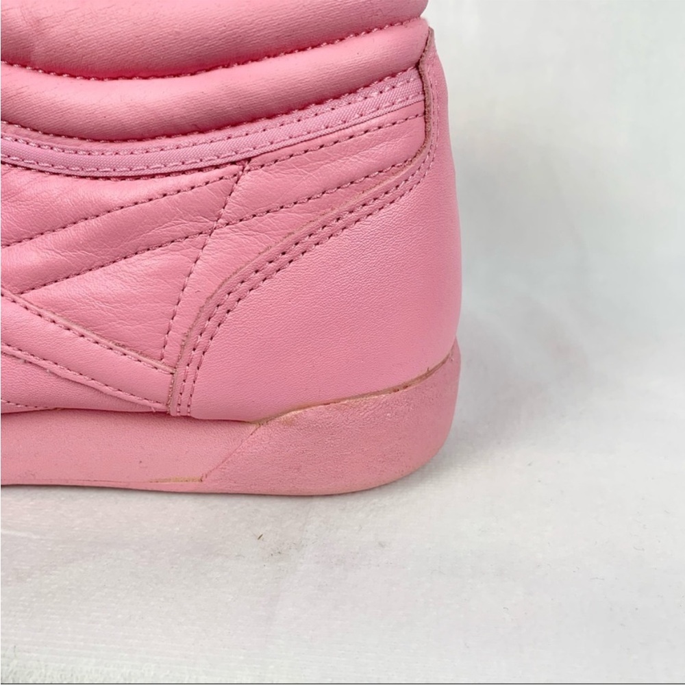 Classic Reebok Pink Hightops - Picture 6 of 7